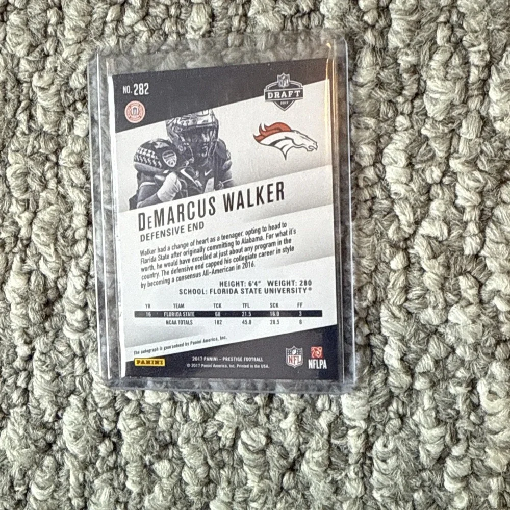 2017 Panini‎ Prestige DeMarcus Walker Xtra Points Green RC Auto #75/150 Broncos